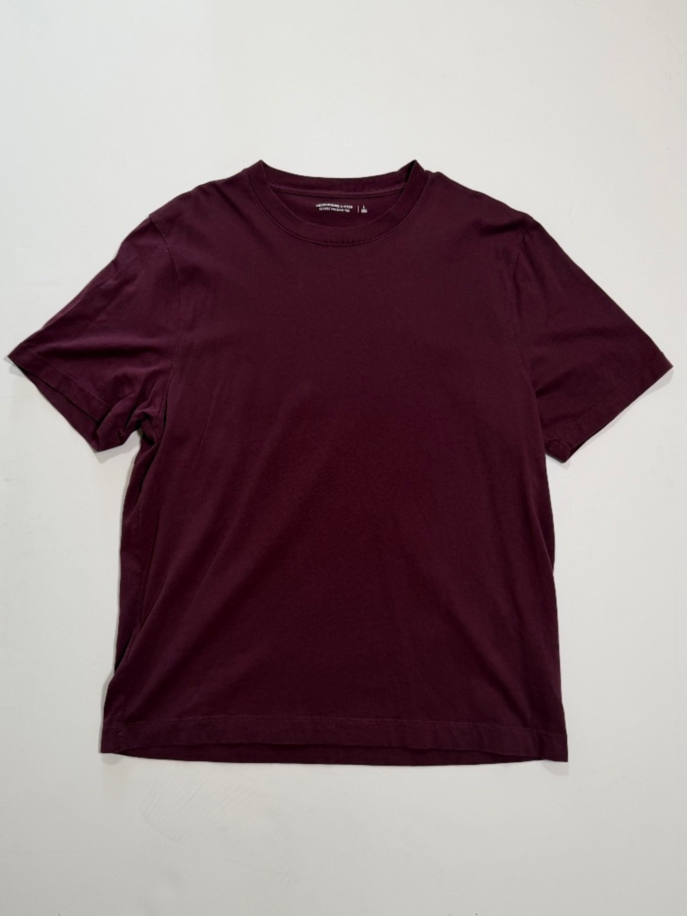 Abercrombie & Fitch Men's Classic Polished Tee — Burgundy / Maroon, Size L